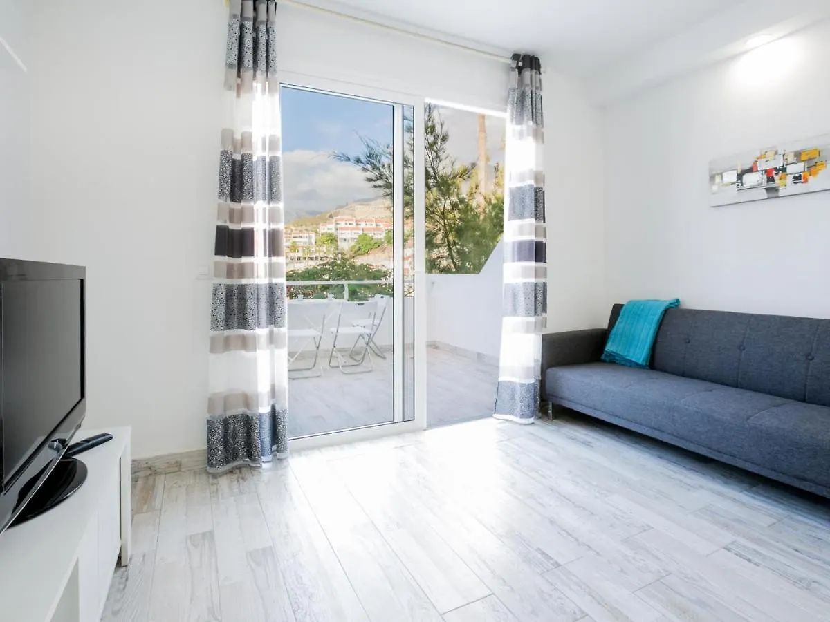 480 A Island Village With Terrace View And Wifi 아데제 아파트